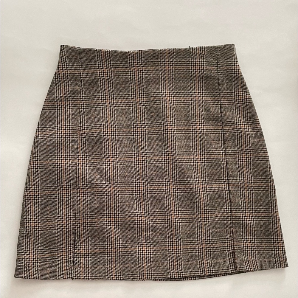 SOLD Brandy Melville plaid skirt